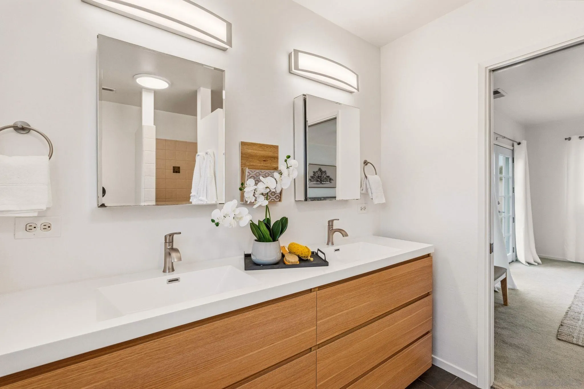 2604 Grandview Street