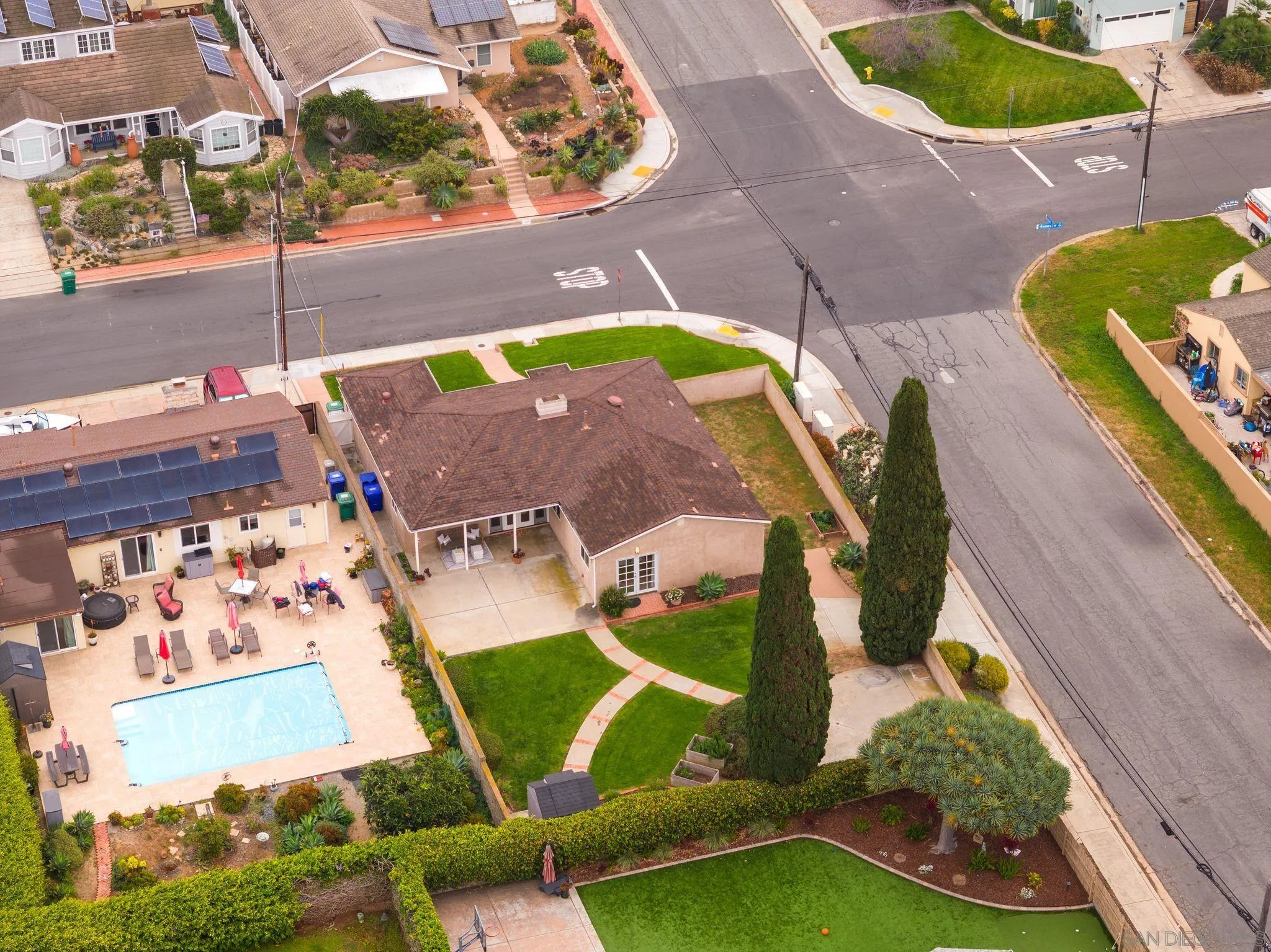 2604 Grandview Street