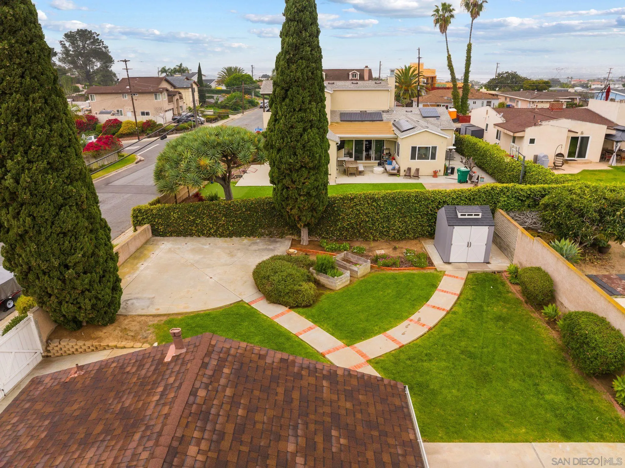 2604 Grandview Street