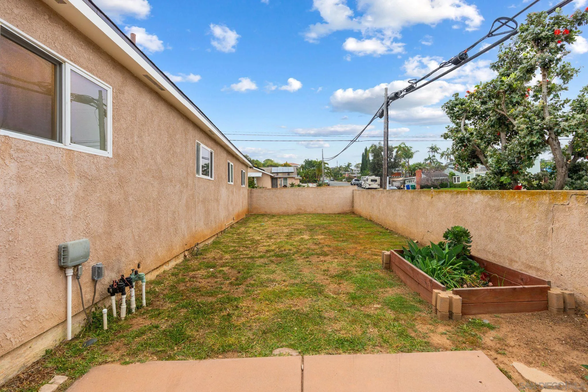 2604 Grandview Street