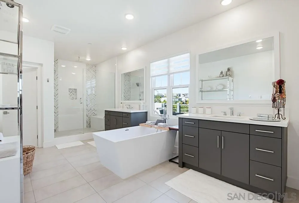 6136 Seafaring Way