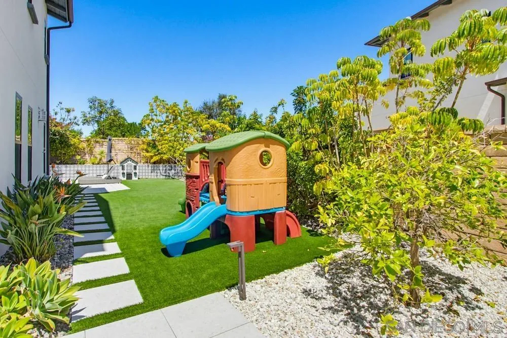 6136 Seafaring Way