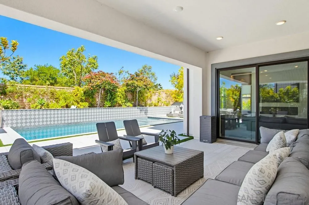 6136 Seafaring Way