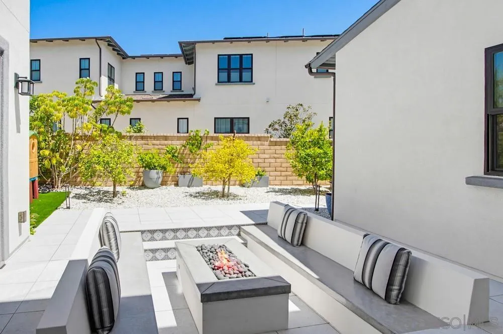 6136 Seafaring Way