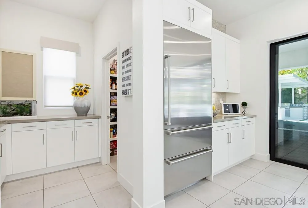 6136 Seafaring Way