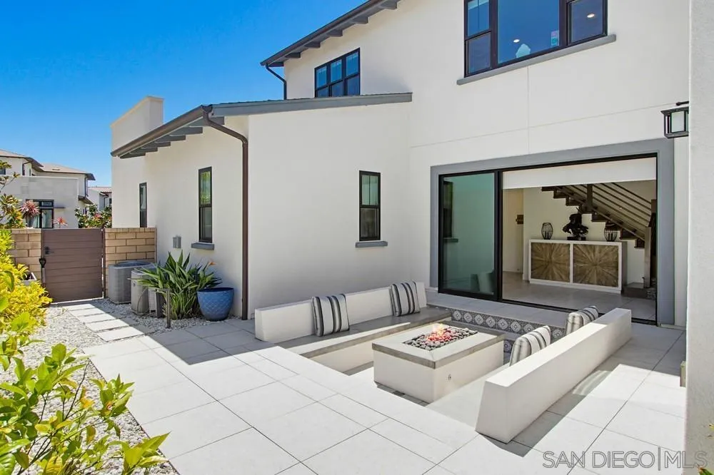 6136 Seafaring Way