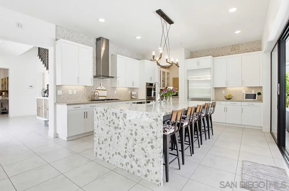 6136 Seafaring Way