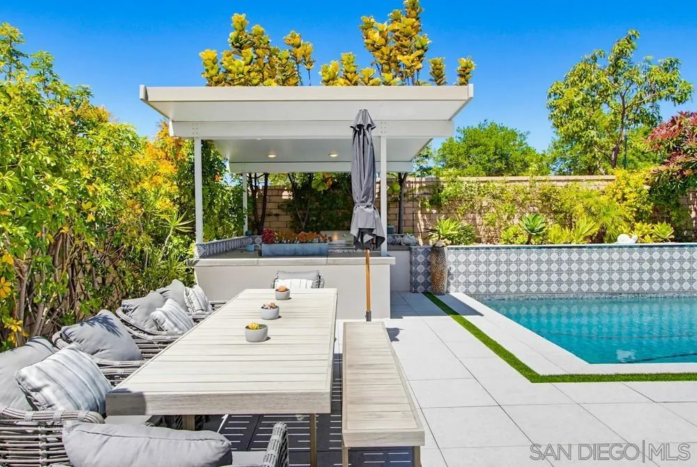 6136 Seafaring Way