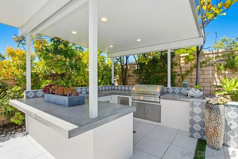 6136 Seafaring Way