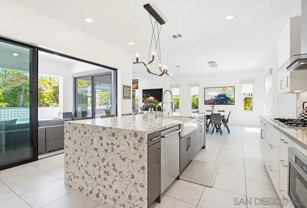 6136 Seafaring Way