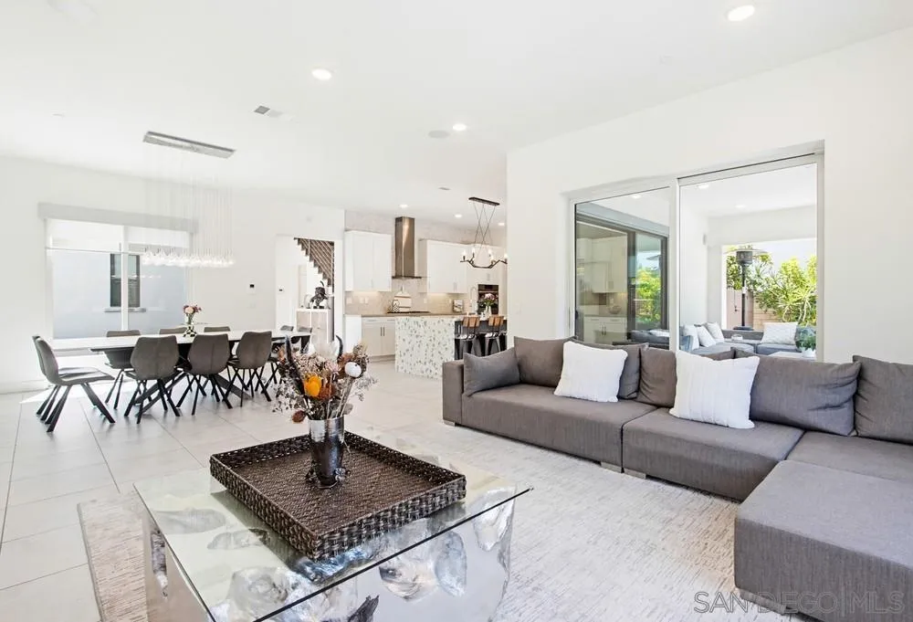 6136 Seafaring Way
