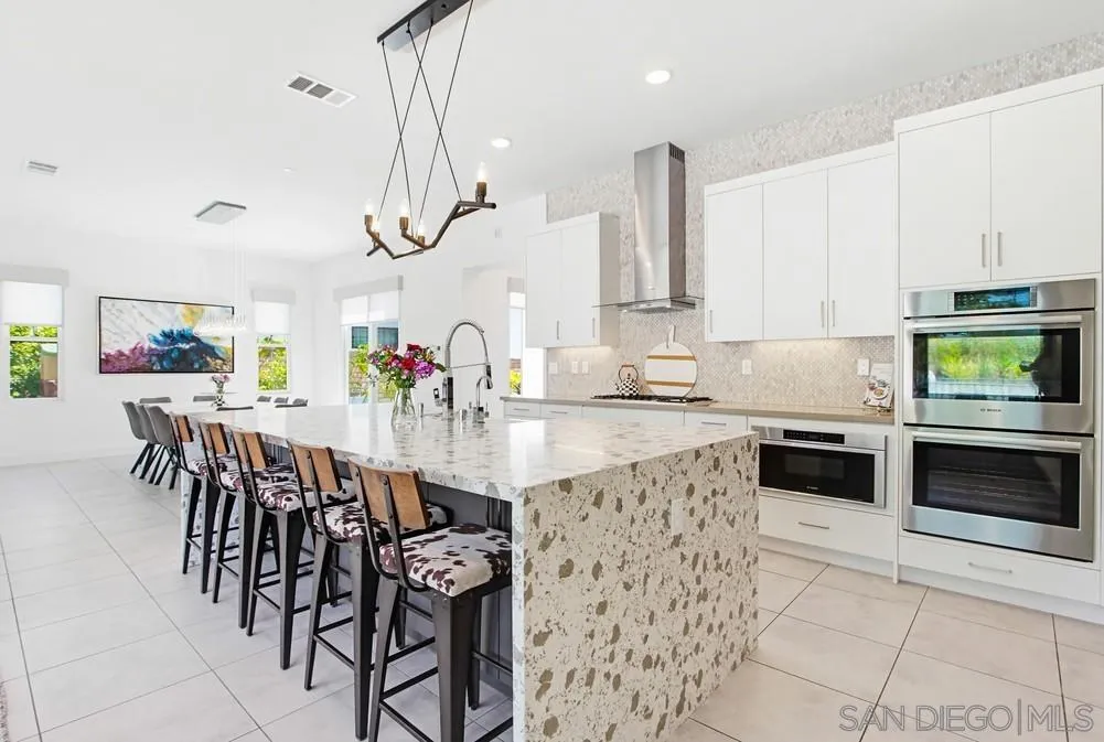 6136 Seafaring Way