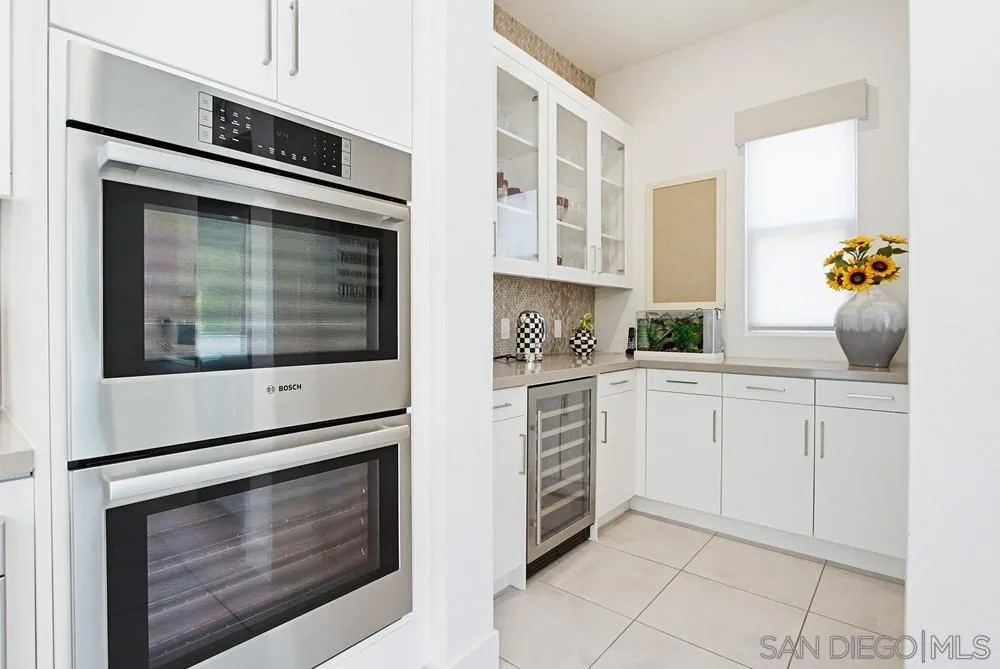 6136 Seafaring Way