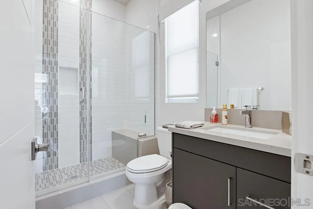 6136 Seafaring Way