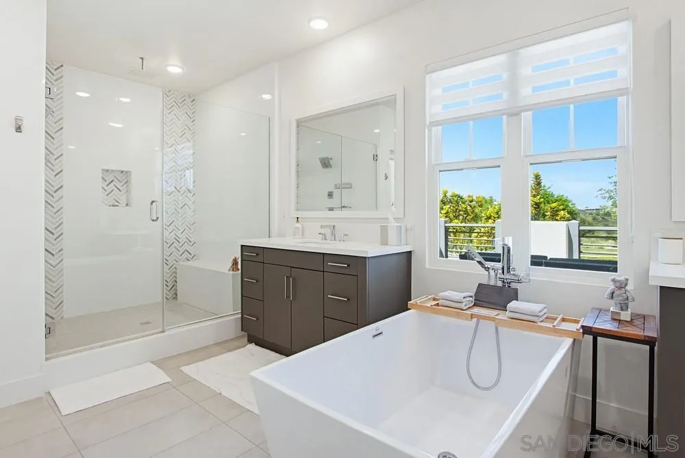 6136 Seafaring Way