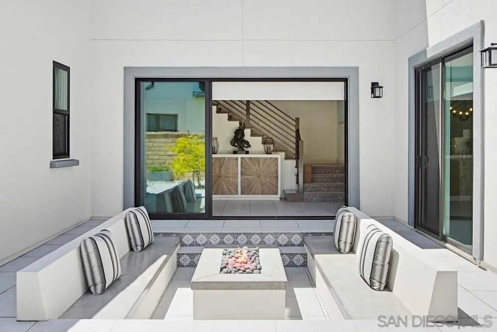 6136 Seafaring Way