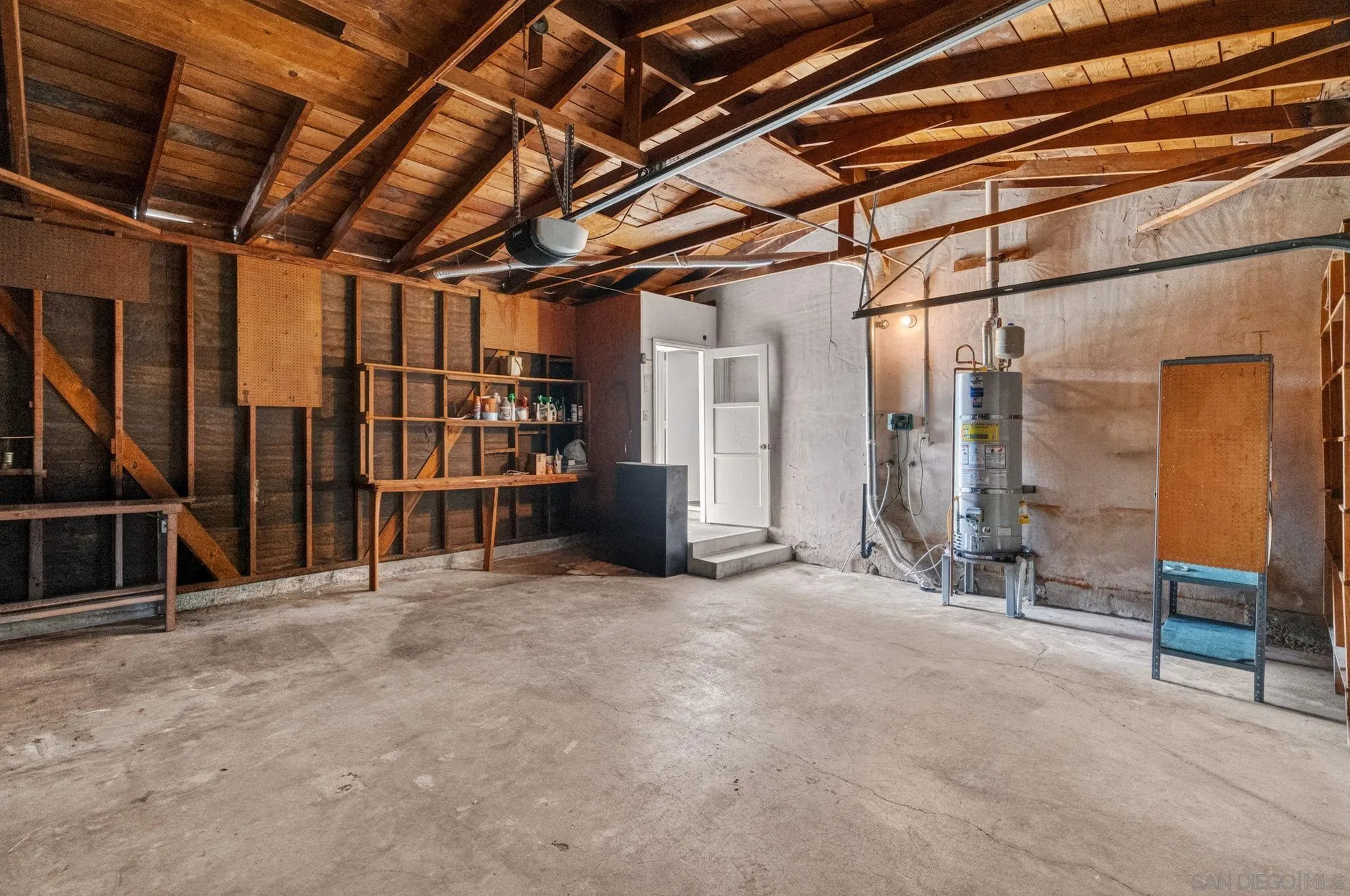 3801 Tiara Street