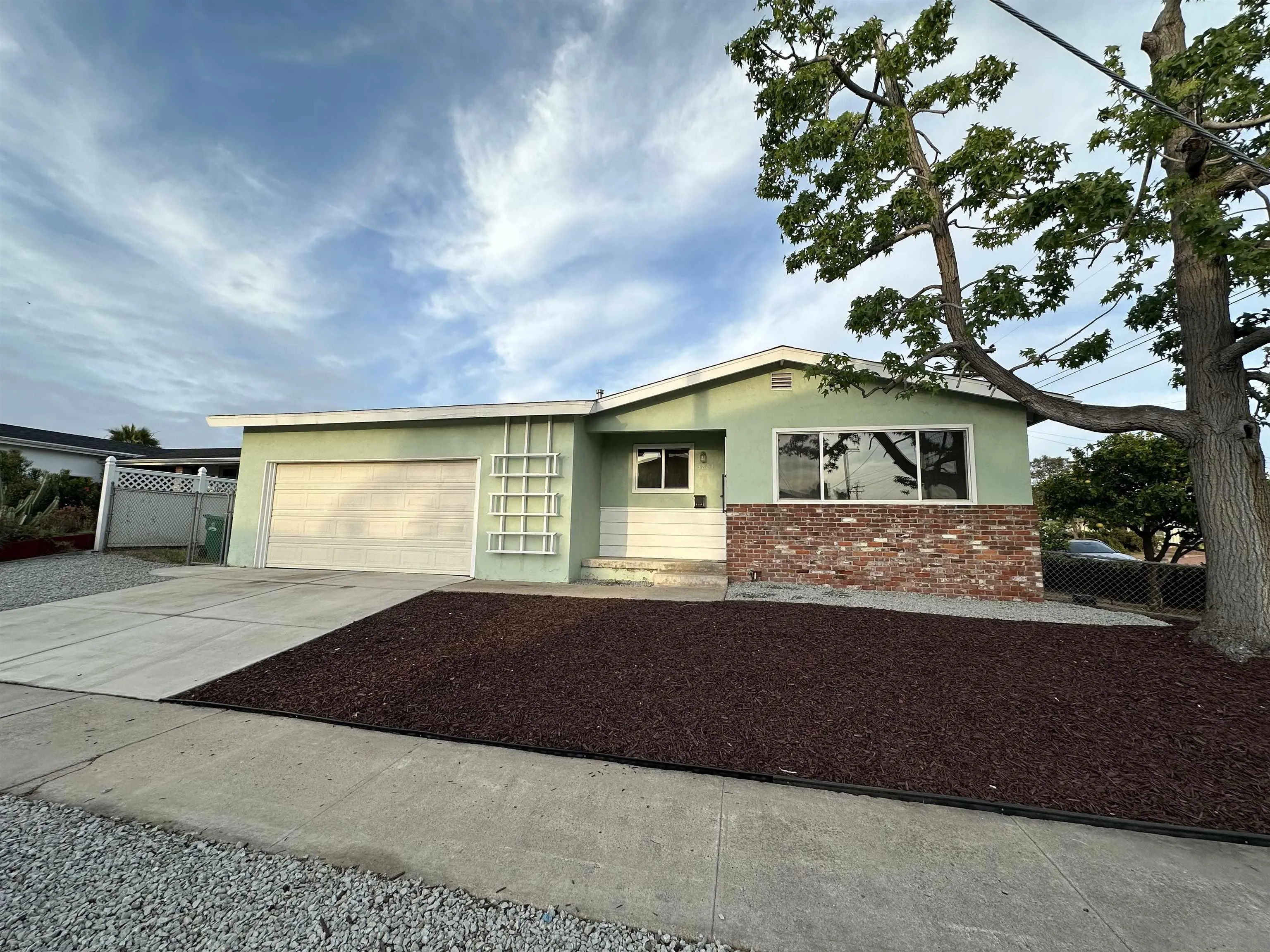 3801 Tiara Street