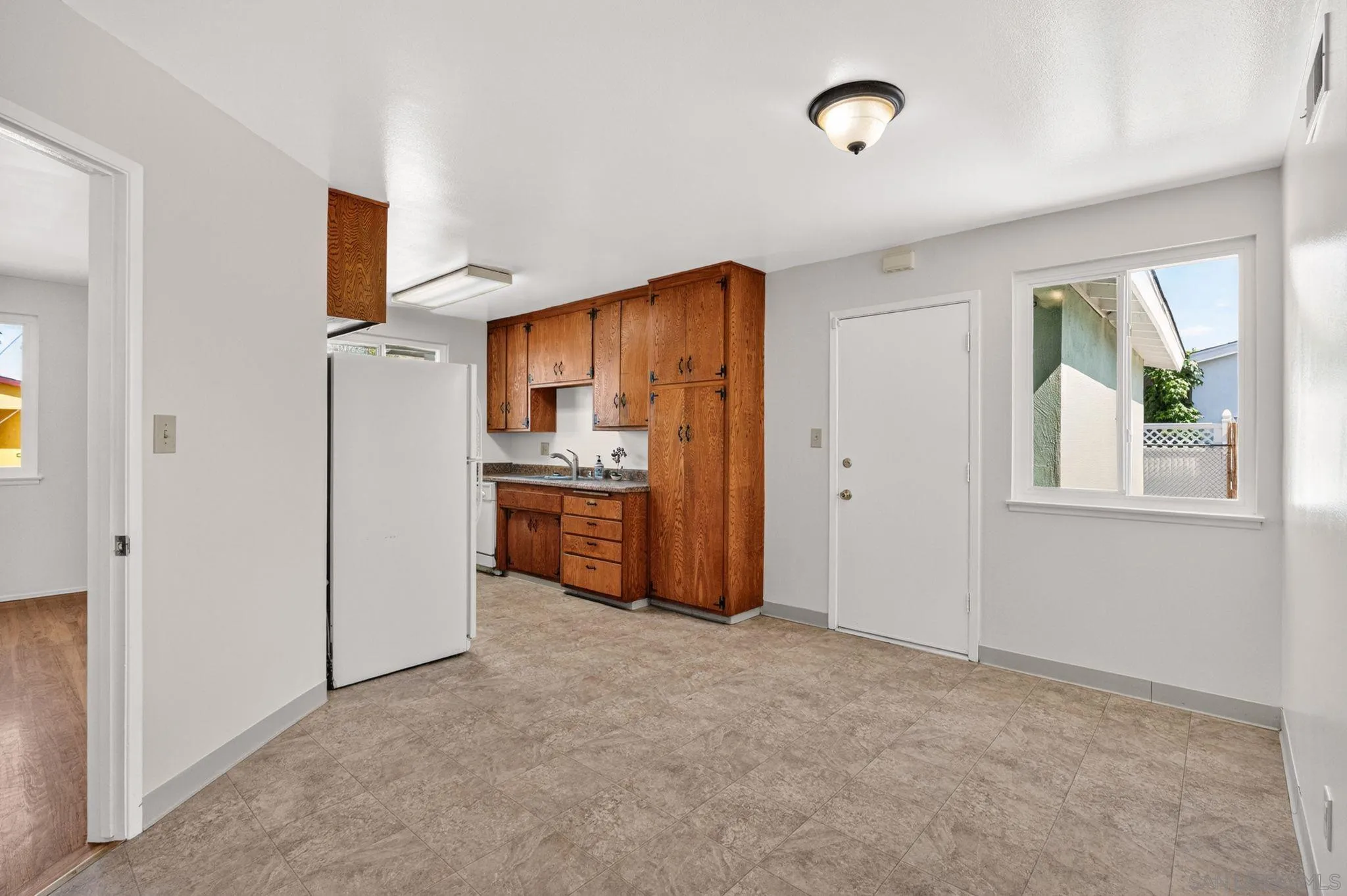 3801 Tiara Street