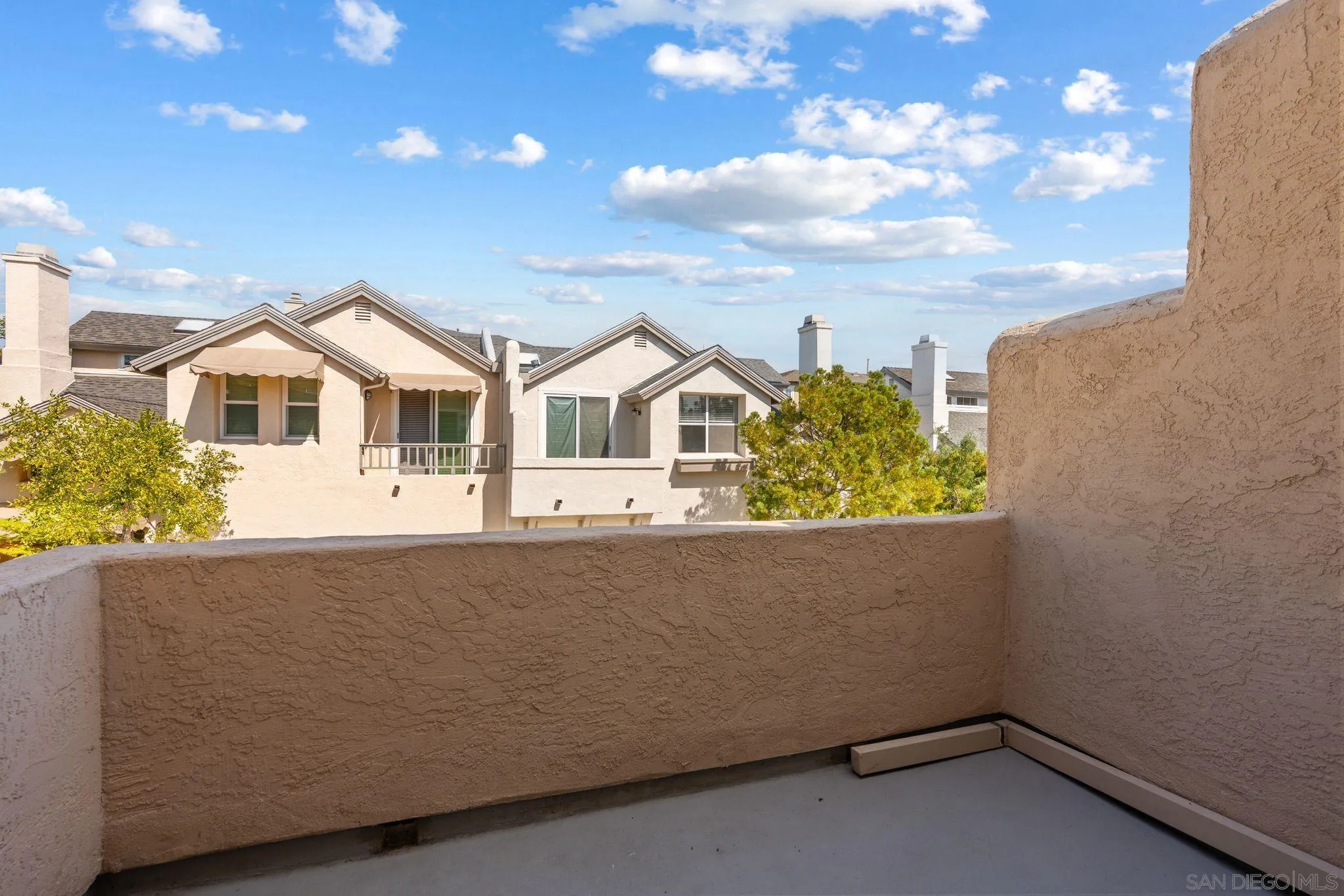 3152 Levante St