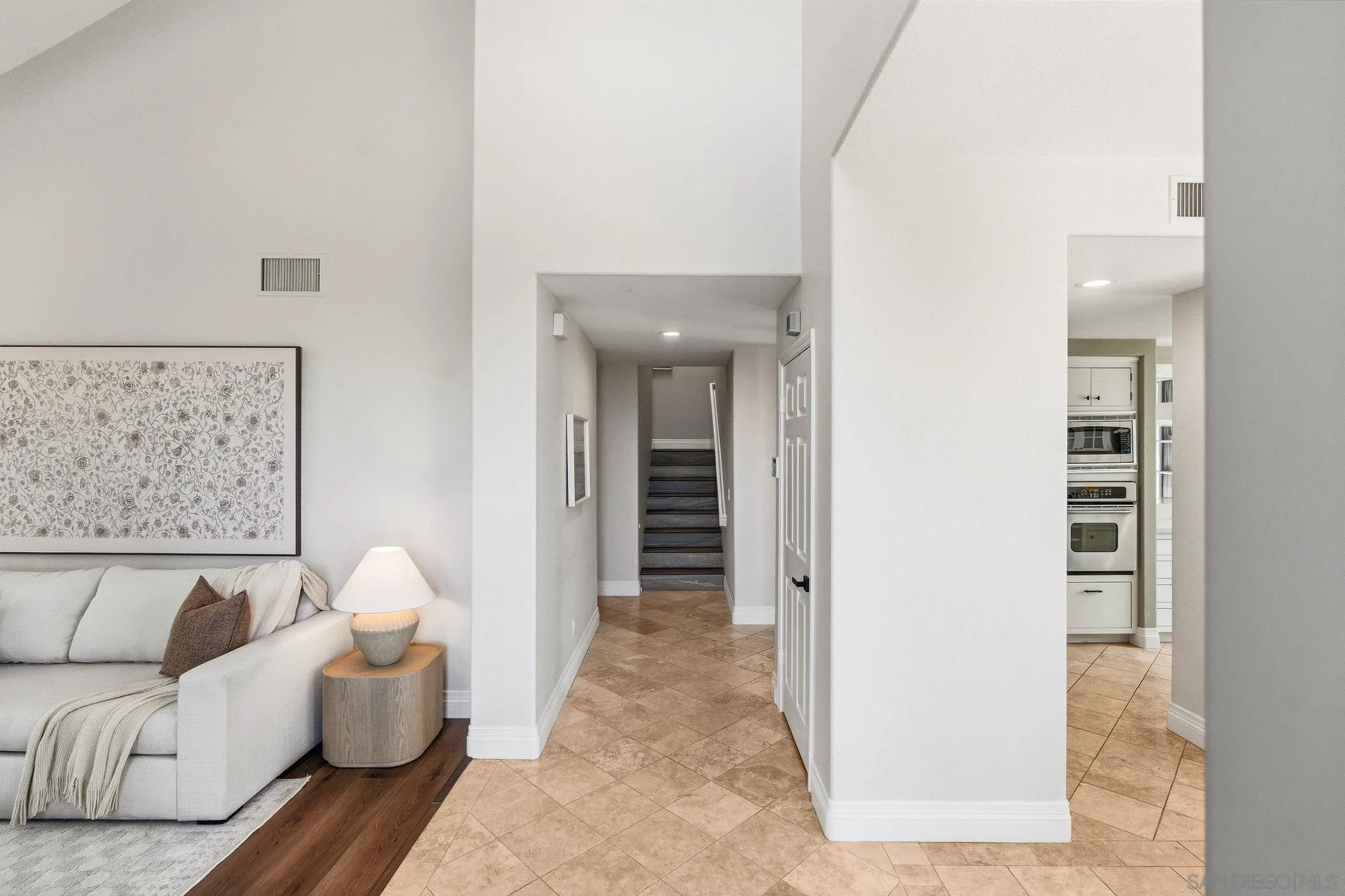 3152 Levante St