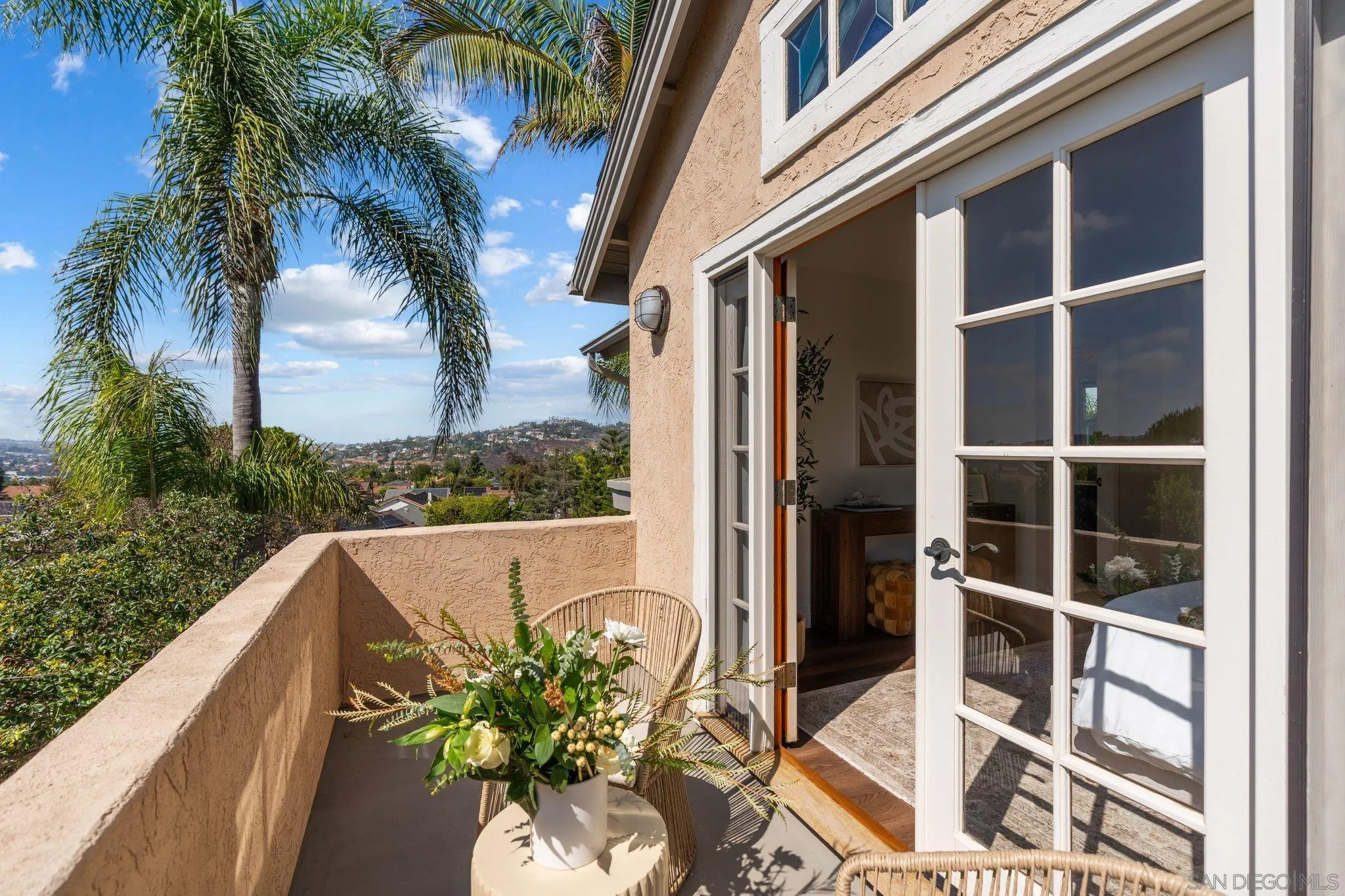 3152 Levante St