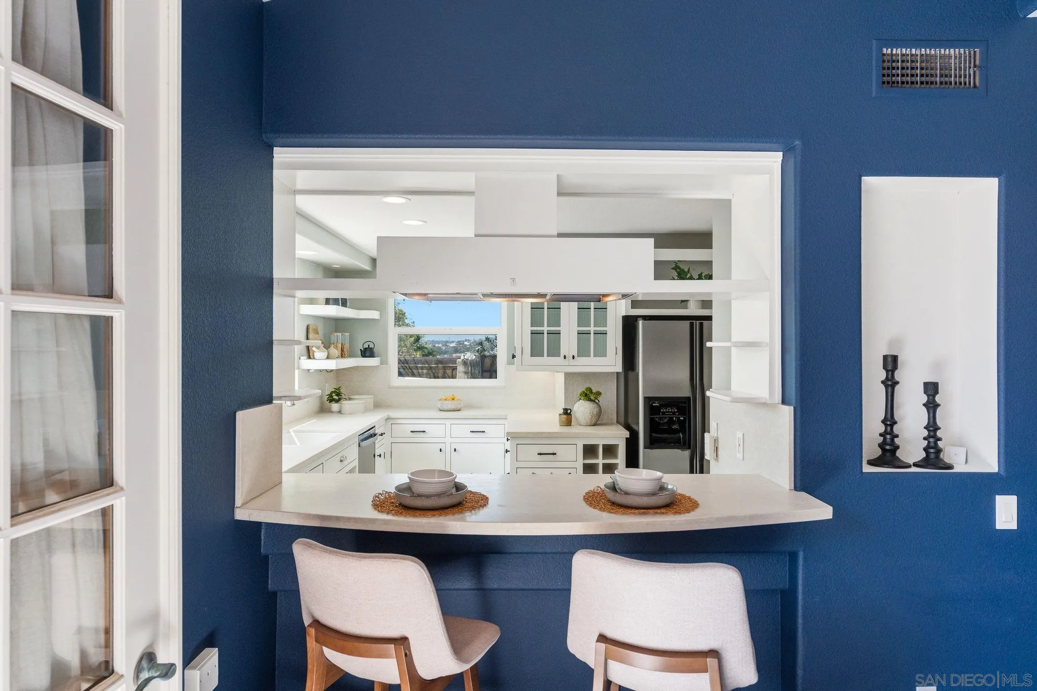 3152 Levante St