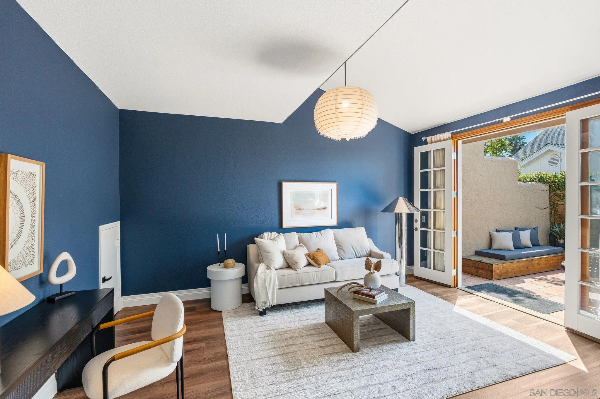 3152 Levante St