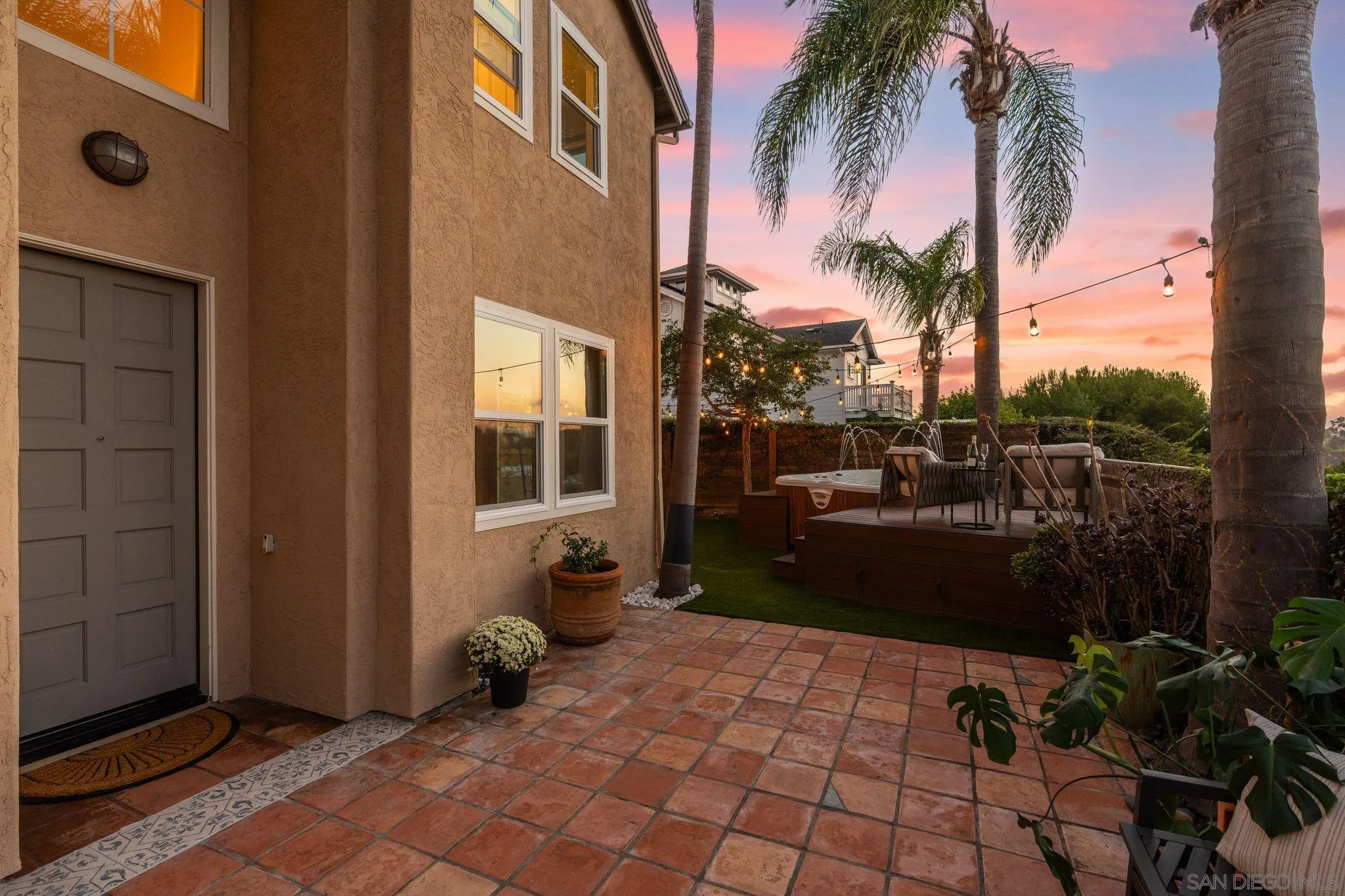 3152 Levante St