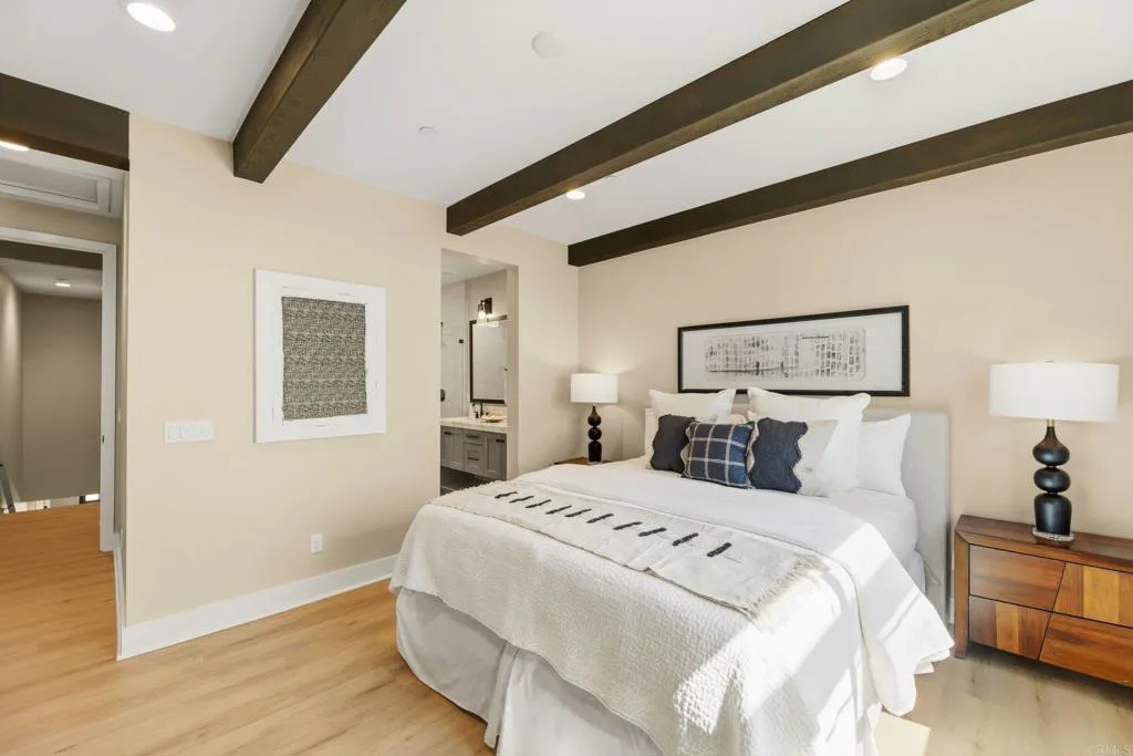 1601 San Remo Place Unit 101