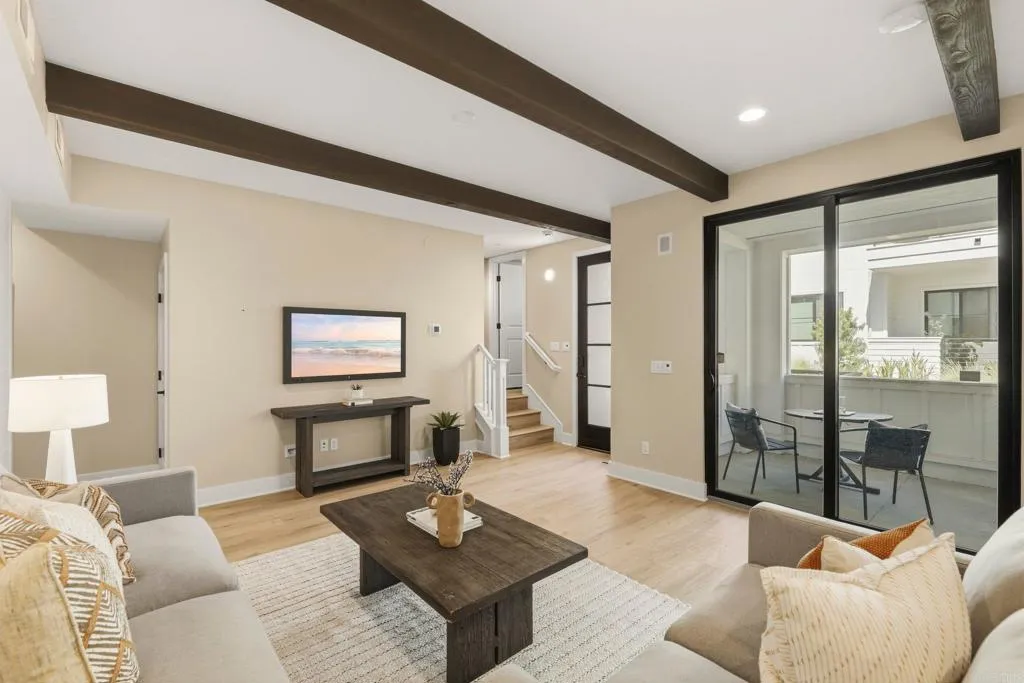 1601 San Remo Place Unit 101