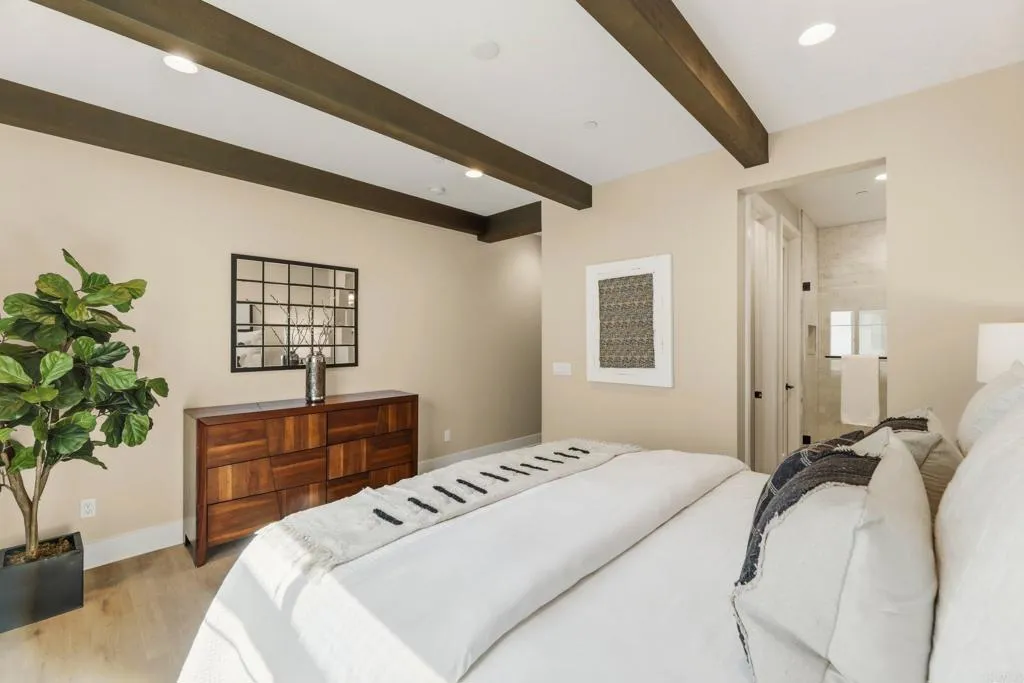 1601 San Remo Place Unit 101