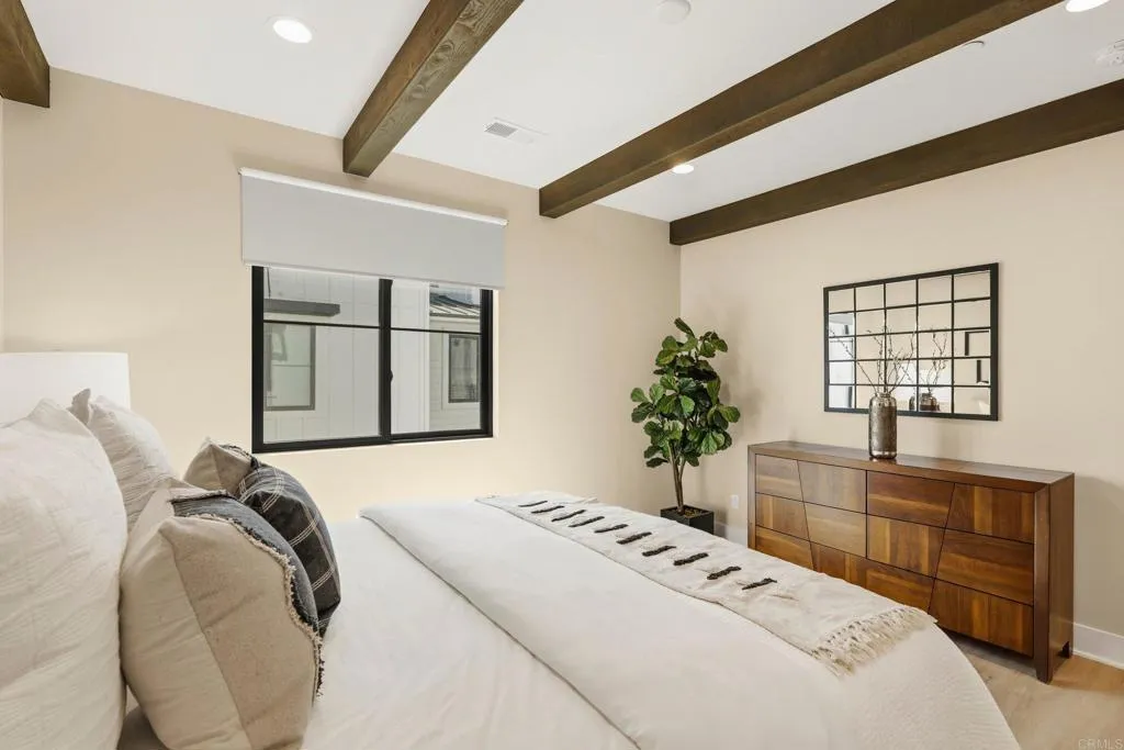 1601 San Remo Place Unit 101