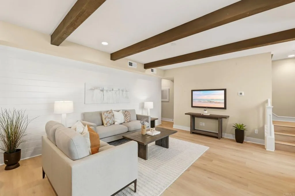1601 San Remo Place Unit 101