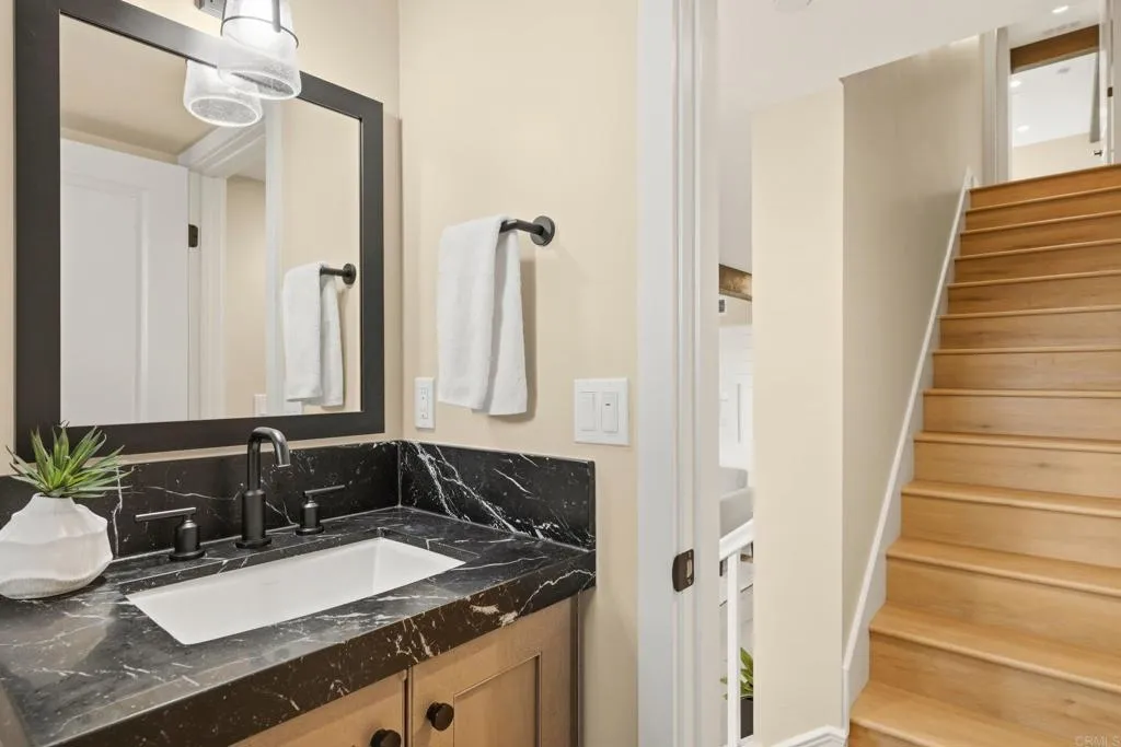 1601 San Remo Place Unit 101