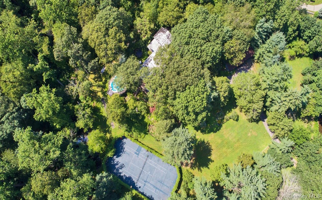 35 Saxon Woods Road