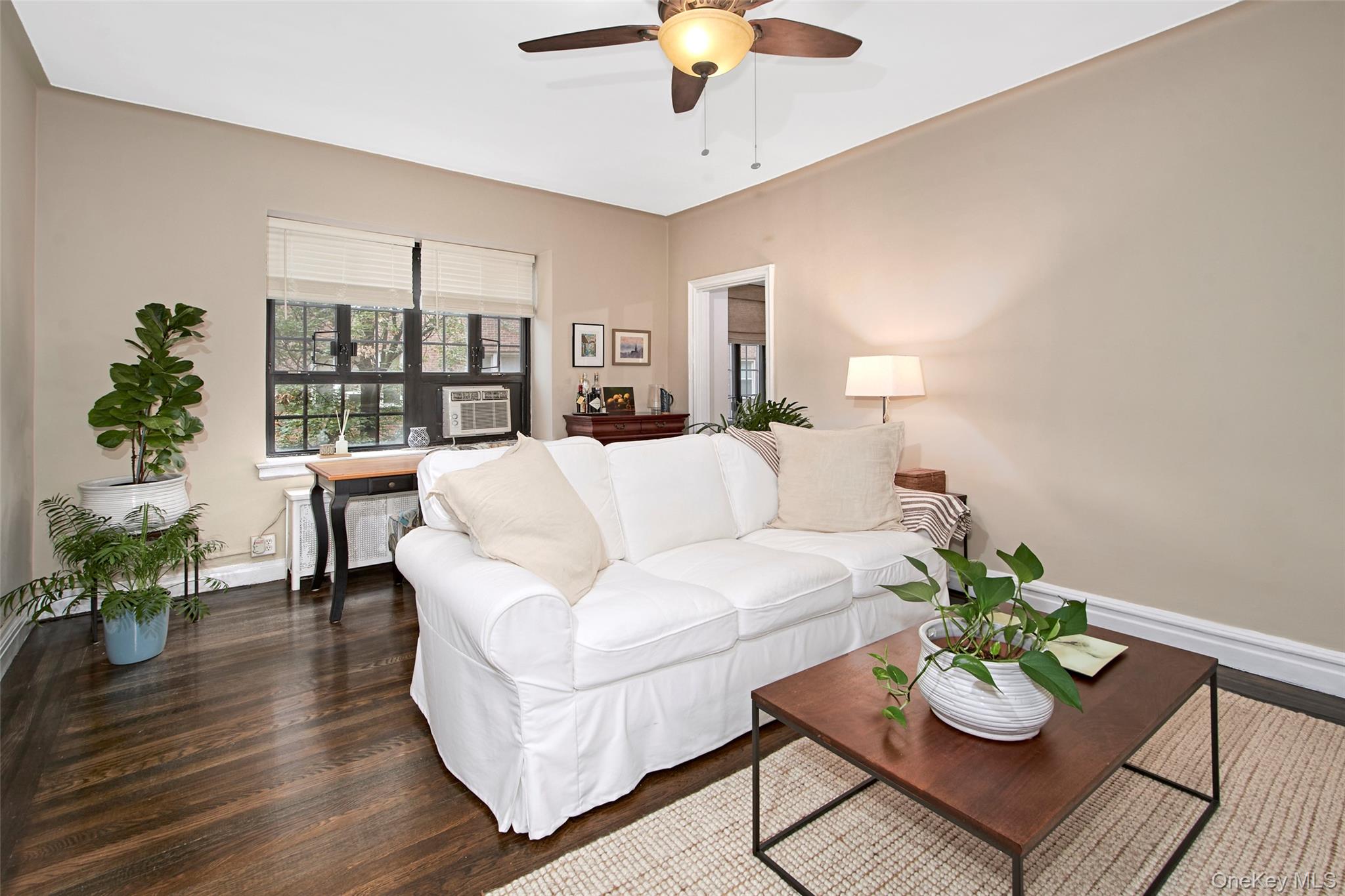 45 W Pondfield Road Unit: 1F