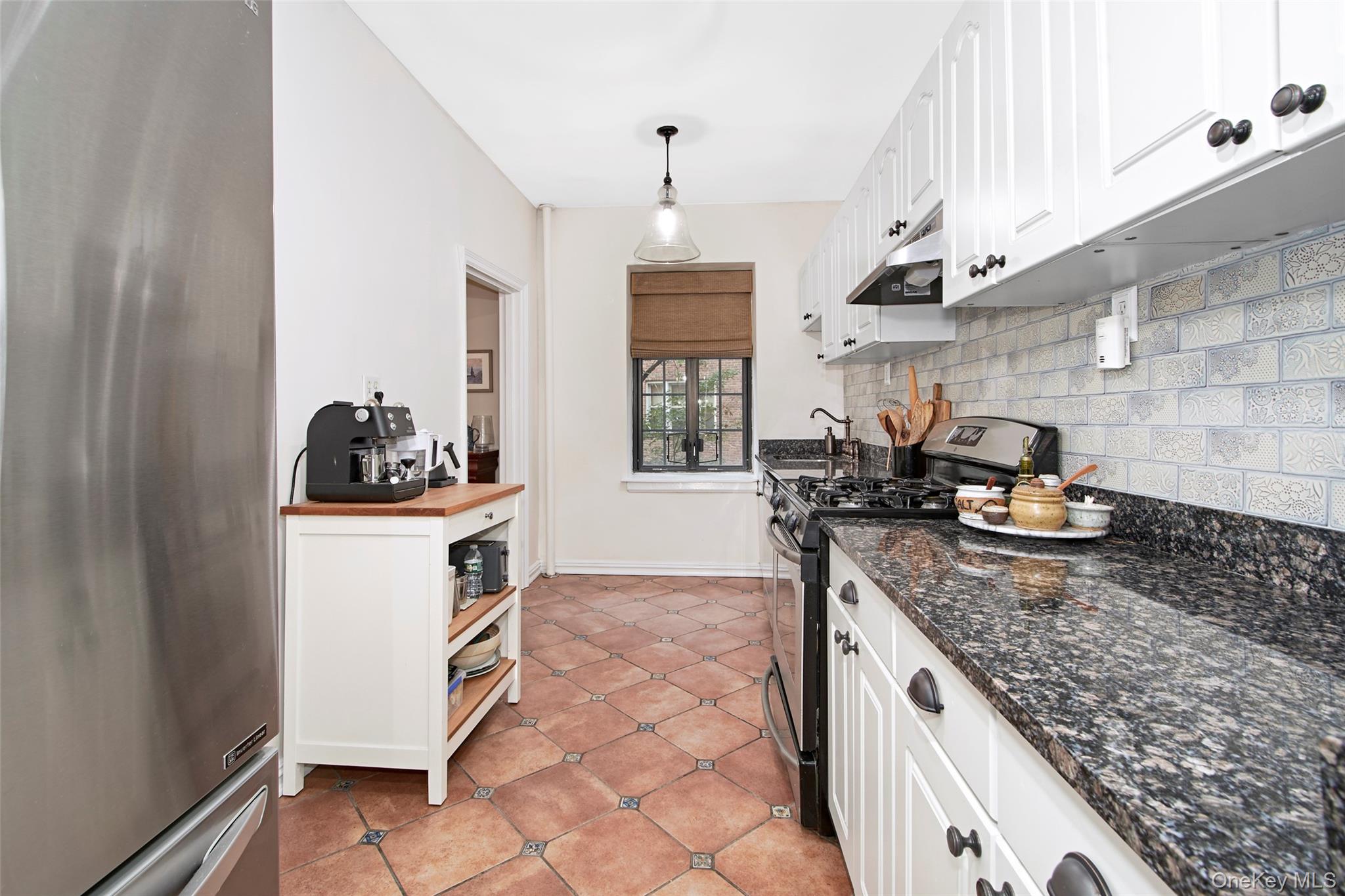 45 W Pondfield Road Unit: 1F