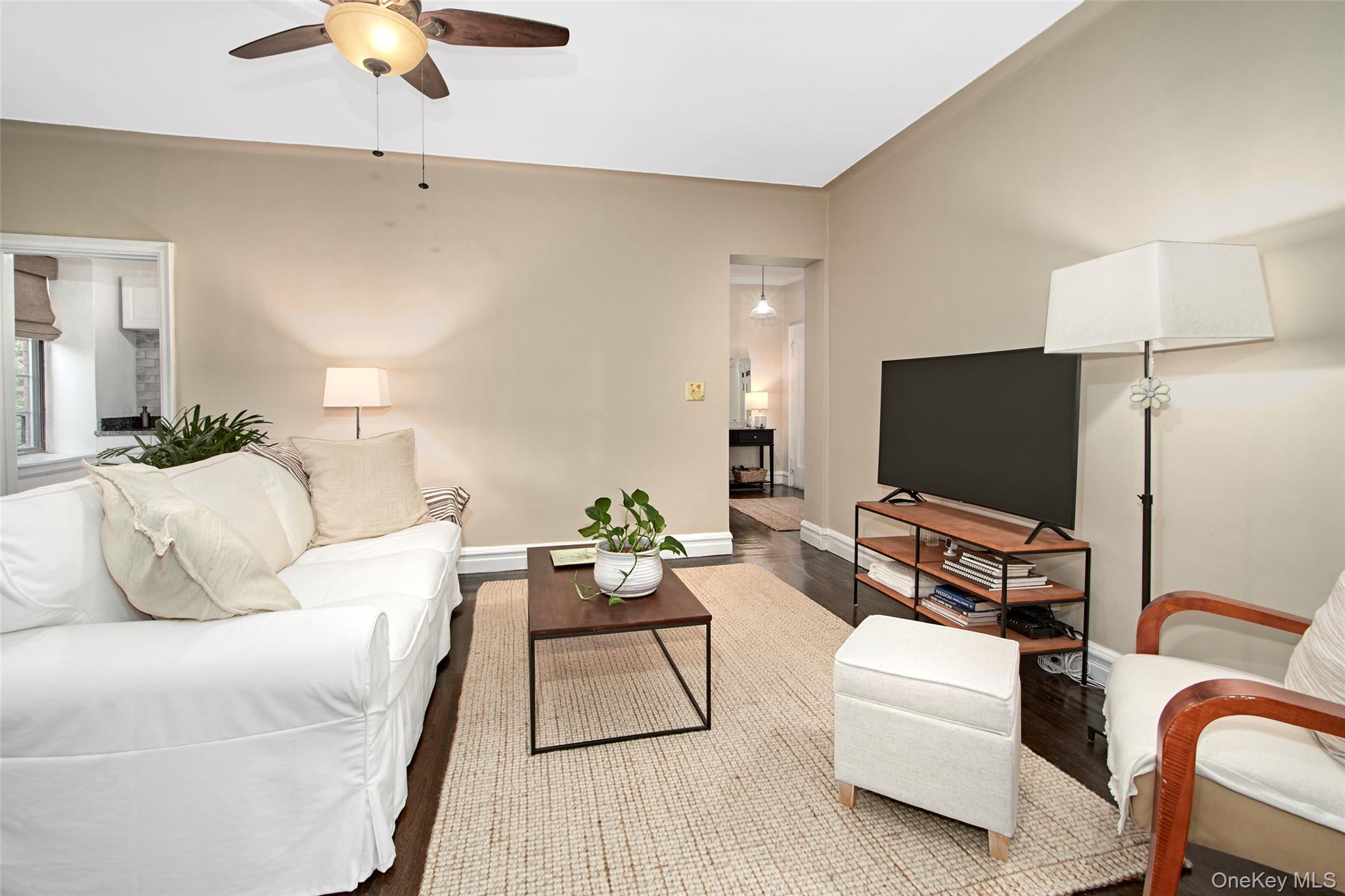 45 W Pondfield Road Unit: 1F