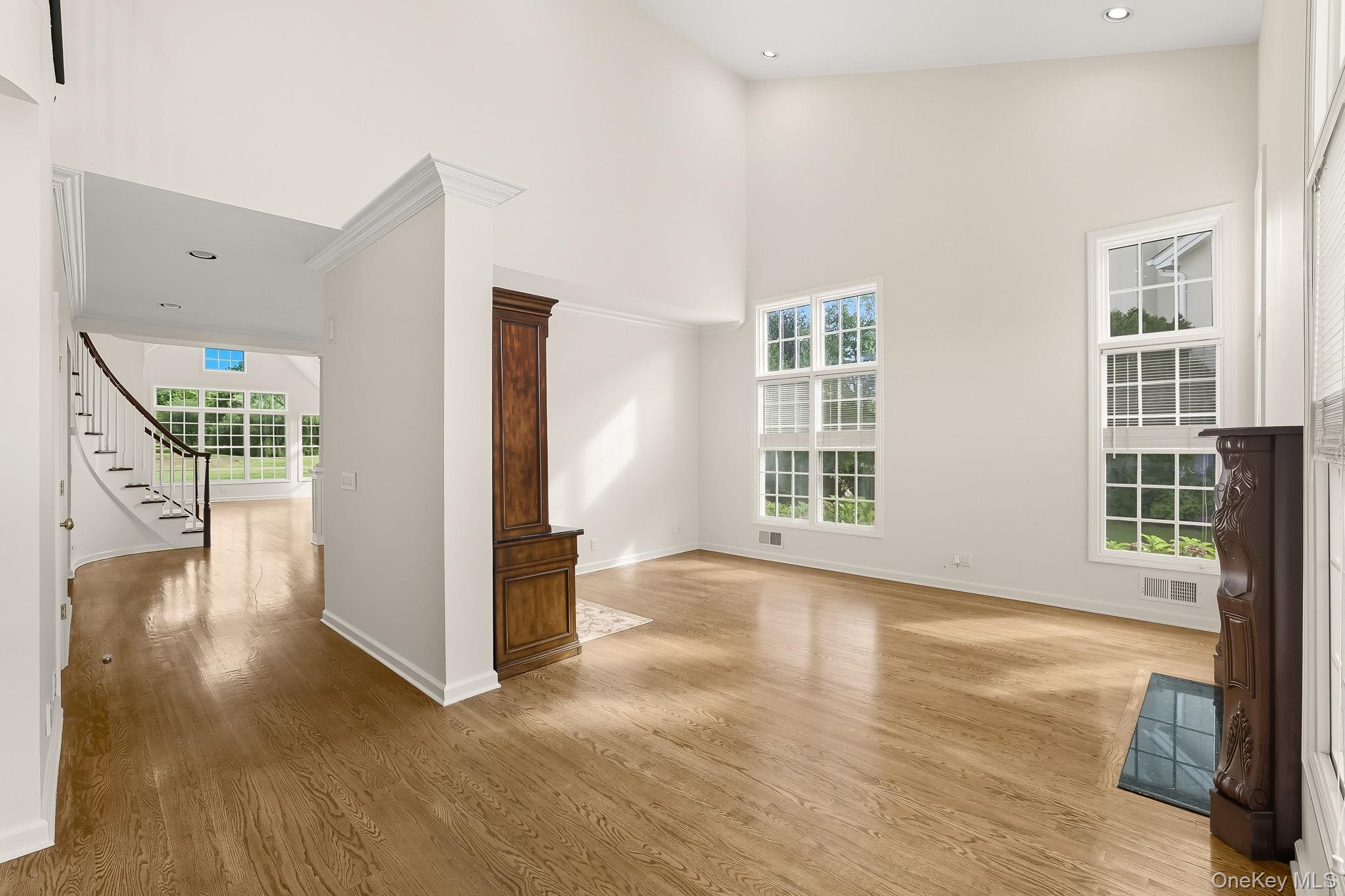 27 Doral Greens Drive E