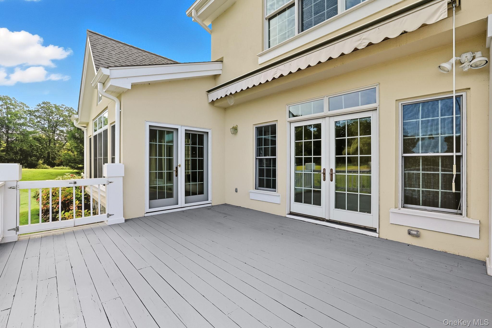 27 Doral Greens Drive E