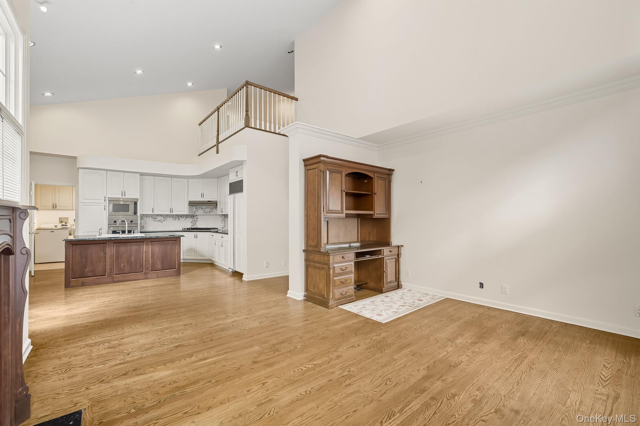 27 Doral Greens Drive E