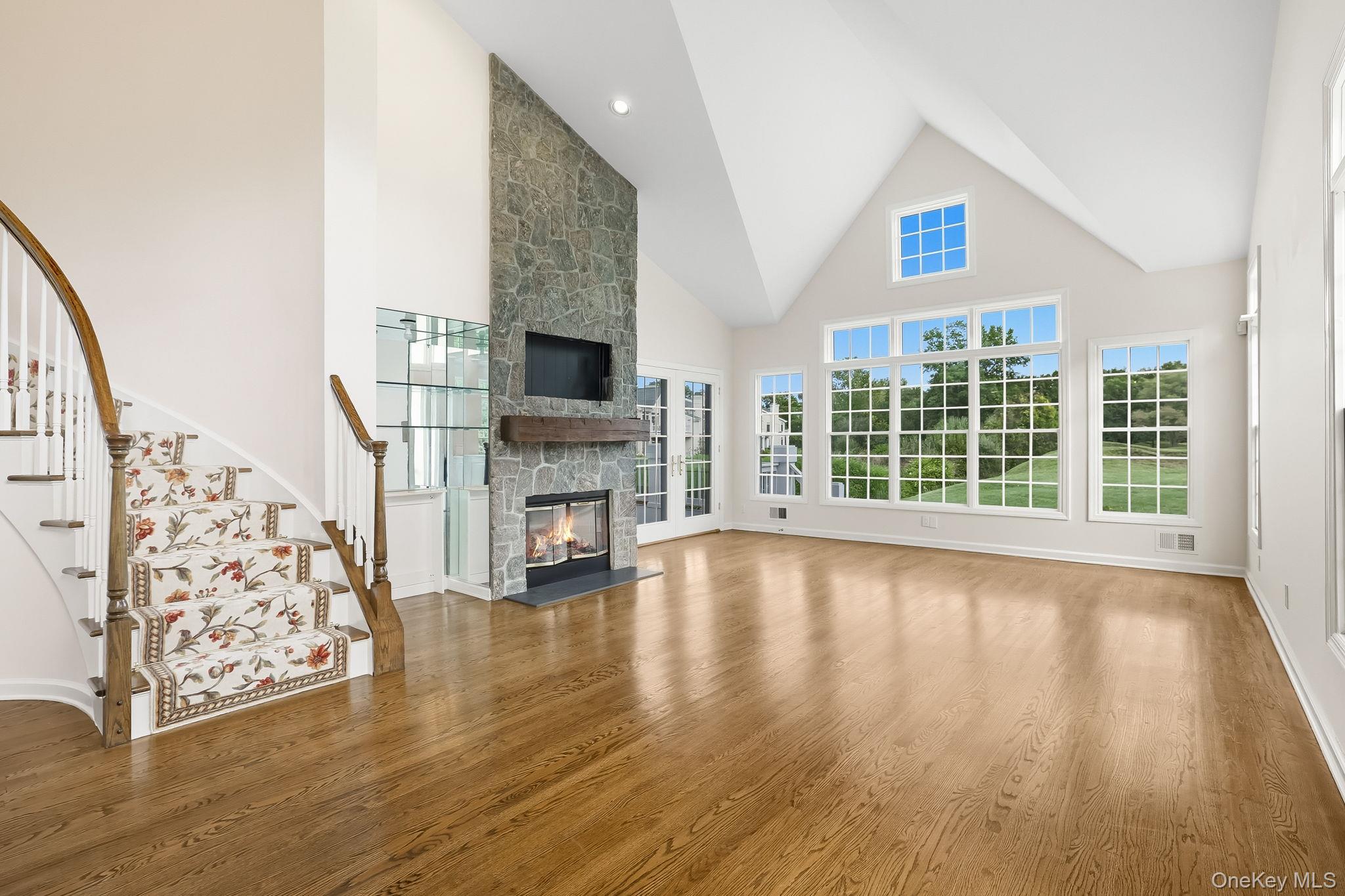 27 Doral Greens Drive E