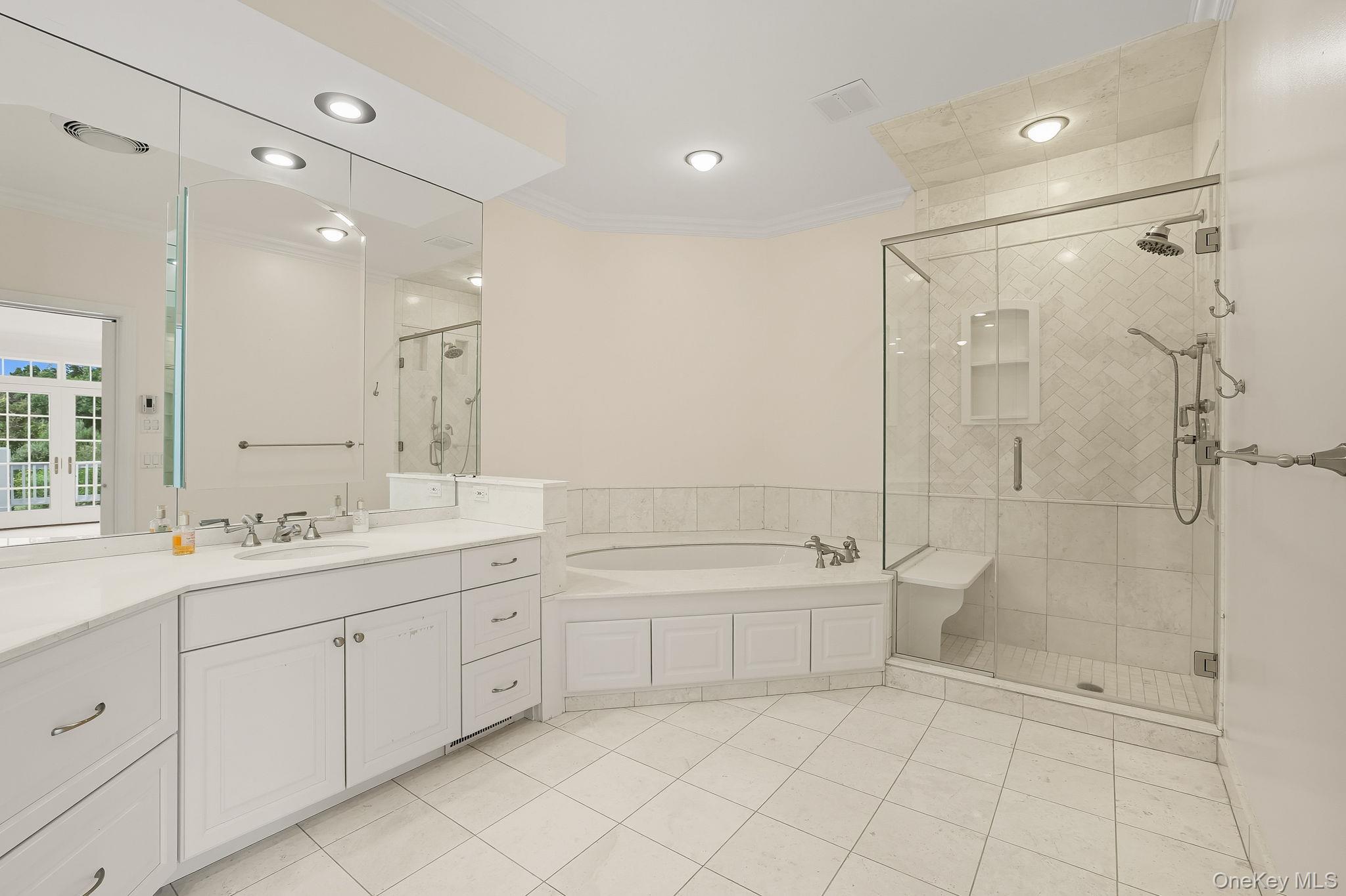 27 Doral Greens Drive E