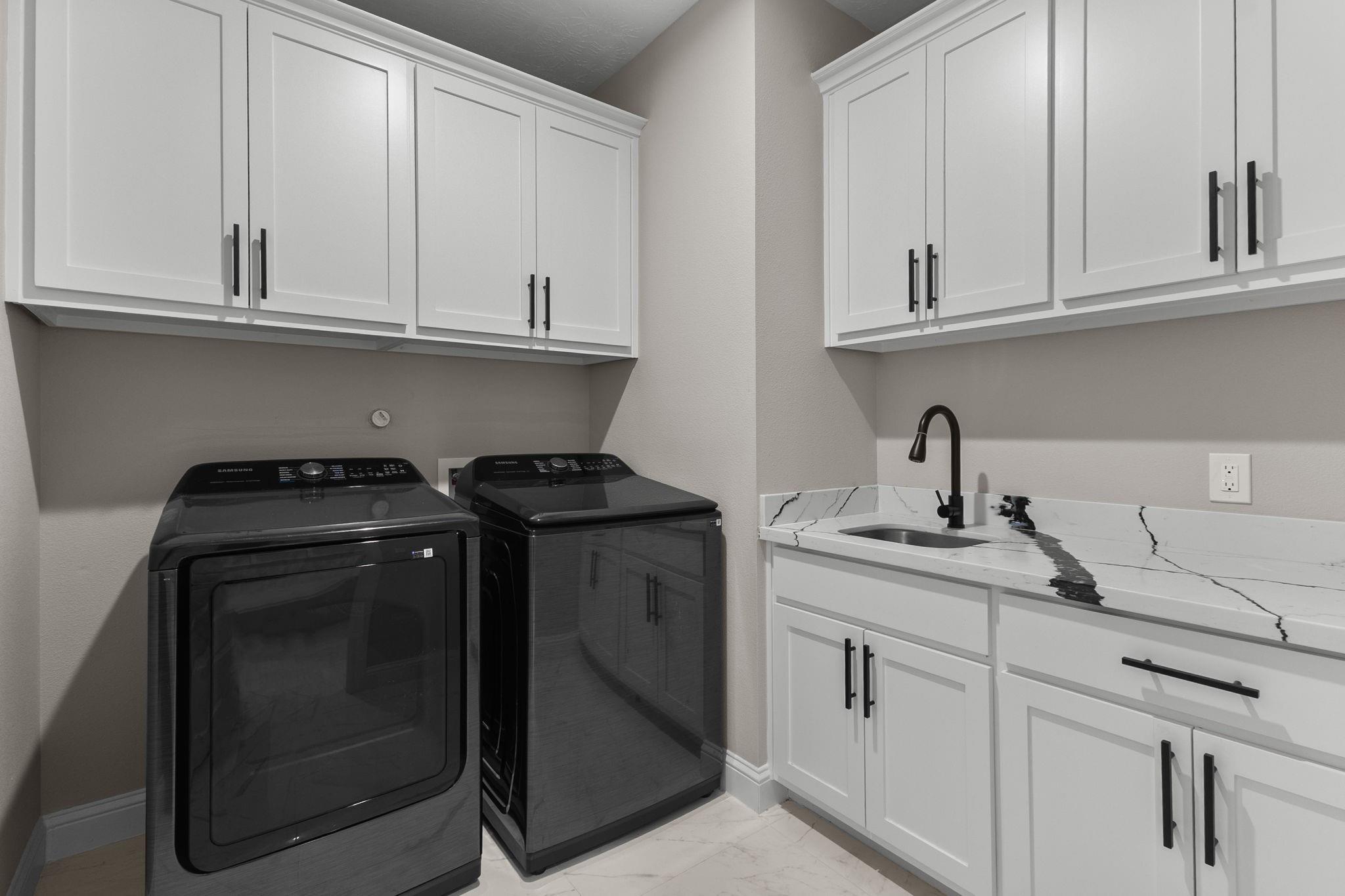 245 W Caldwood Drive