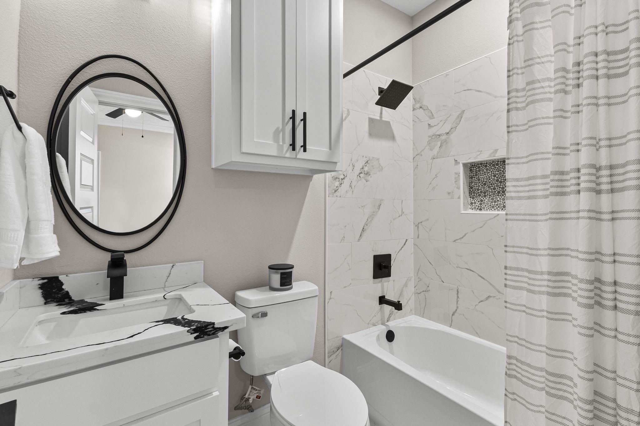 245 W Caldwood Drive