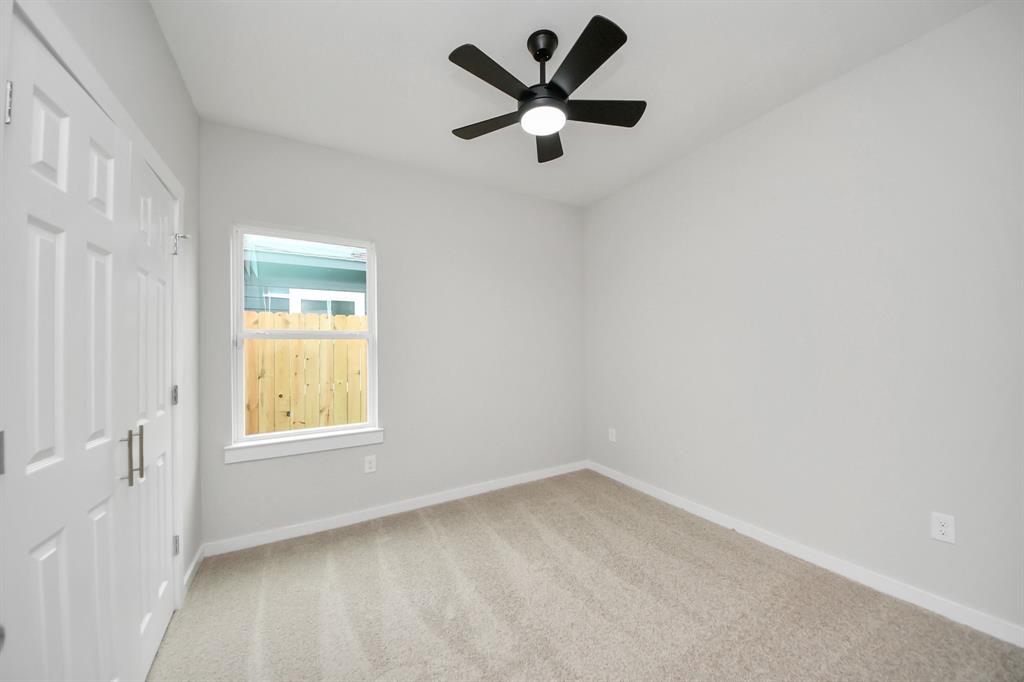 5205 Kenilwood Drive