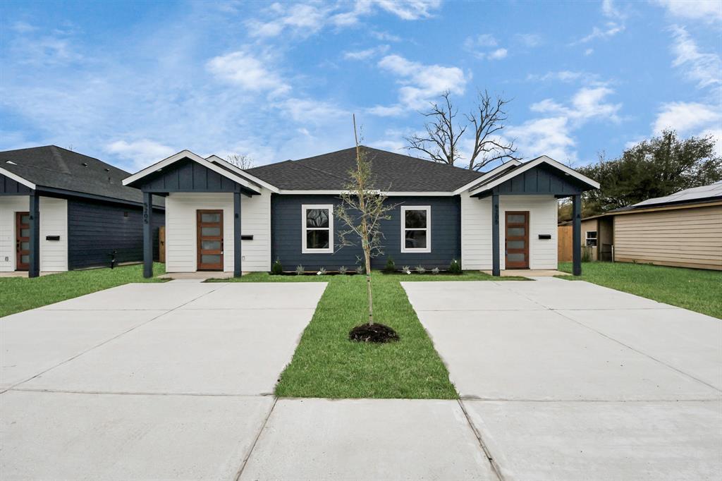 5205 Kenilwood Drive
