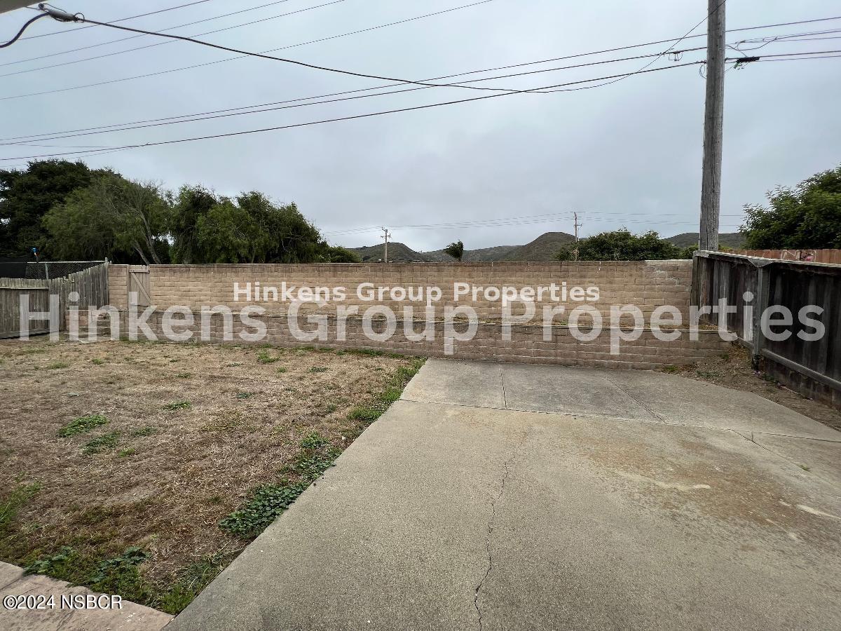 1112 W Lime Avenue