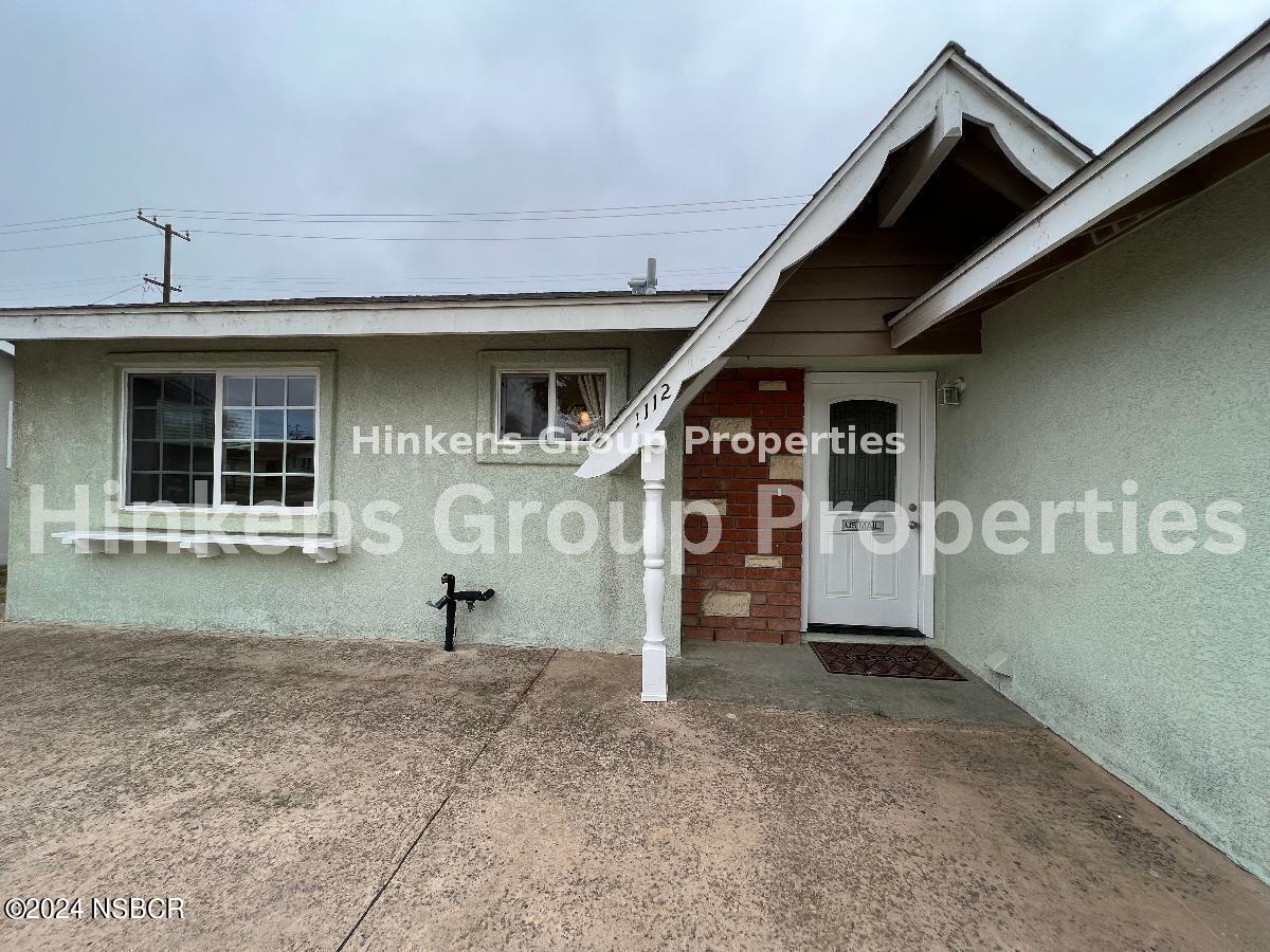 1112 W Lime Avenue